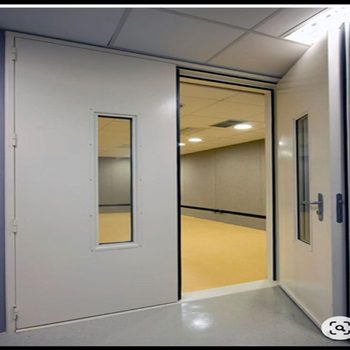 Porta acústica metálica de alta atenuação (40dB), ideal para casa de máquinas, estúdio profissional e ambientes industriais com ruído elevado.